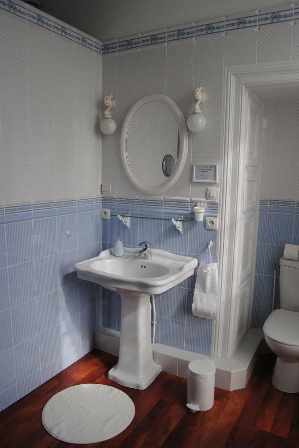 Hotel Particulier De Sainte Croix Байо Екстериор снимка