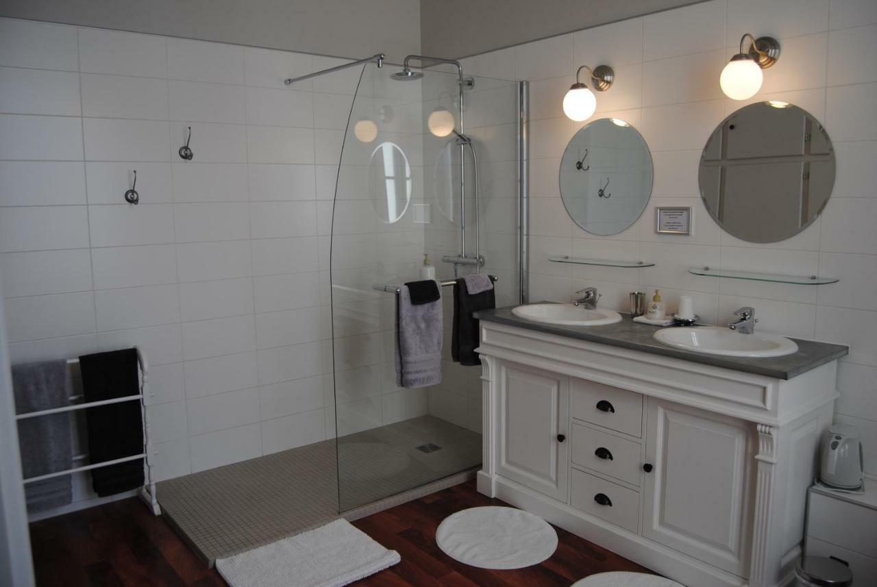 Hotel Particulier De Sainte Croix Байо Екстериор снимка